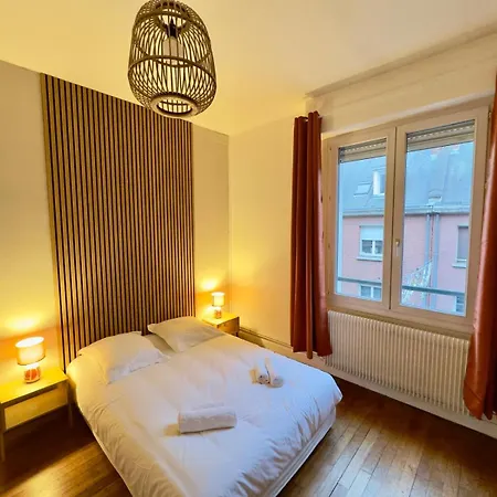 Cathedrale Et Beffroi A 180 Netflix - Parking Apartment Amiens Exterior photo