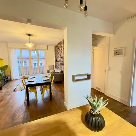 Cathedrale Et Beffroi A 180 Netflix - Parking Apartment Amiens Exterior photo