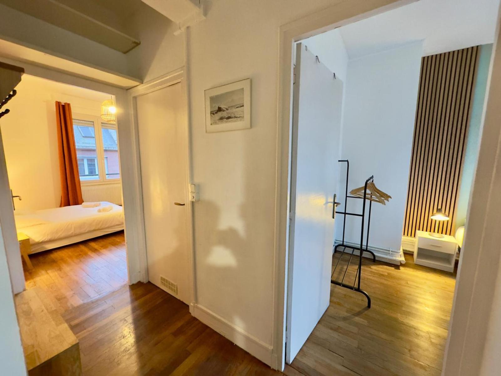 Cathedrale Et Beffroi A 180 Netflix - Parking *